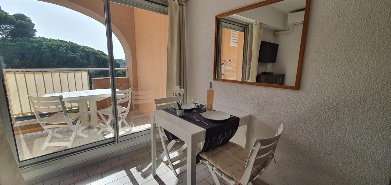 Apartamento L'Étoile sous les Pins - La Loge Hyères Exterior foto