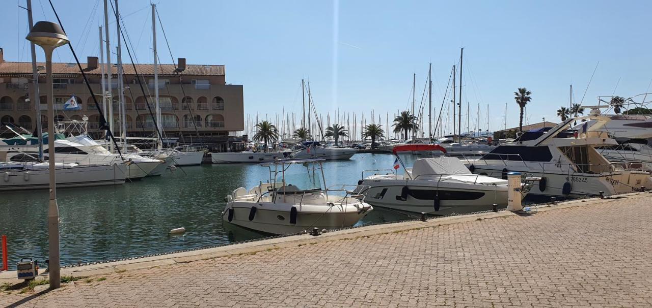Apartamento L'Étoile sous les Pins - La Loge Hyères Exterior foto